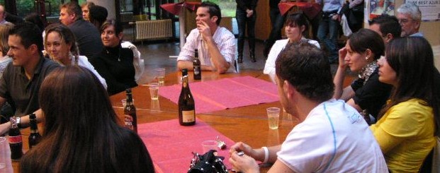 Feiern an der Abend-Fachoberschule Feiern an der Abend-Fachoberschule